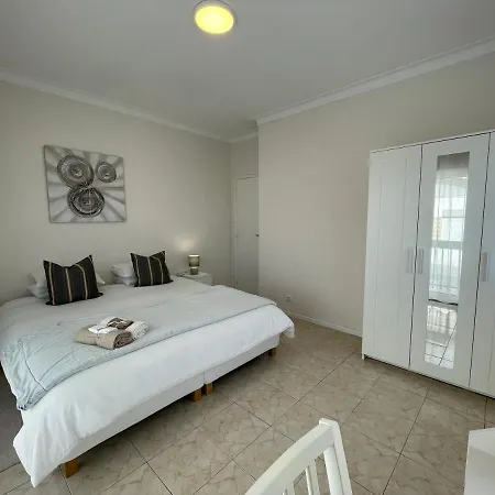 Casa Dona Rosa - *